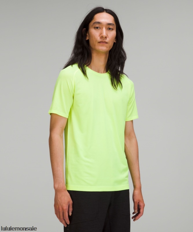 Lululemon Deutschland DELULU771 | Metal Vent Tech Kurzarmshirt 20 Electric Lemon
